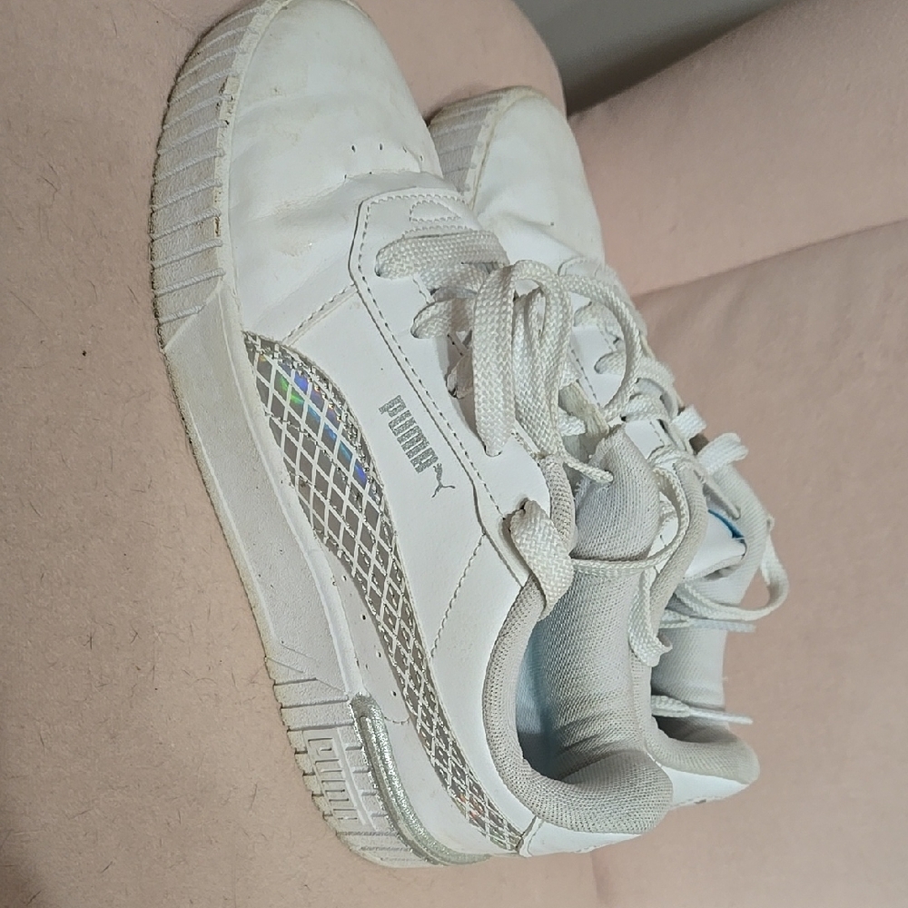 Puma White Sneakers with Mesh Panels and Rubber Sole